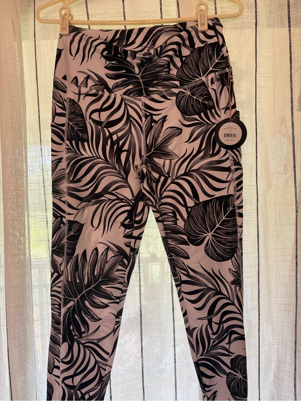 Tropical Leaf High-Rise Leggings in White and Black